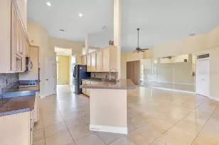 407 Thunder Gulch Ct, Orlando, FL 32824 - Photo 2