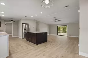 3928 N Citrus Cir, Zellwood, FL 32798 - Photo 8