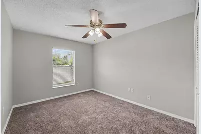 32 York Court, Kissimmee, FL 34758 - Photo 12