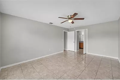 32 York Court, Kissimmee, FL 34758 - Photo 8