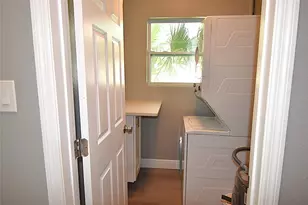 4027 7th St S, Saint Petersburg, FL 33705 - Photo 26