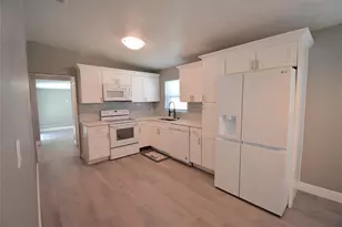 4027 7th St S, Saint Petersburg, FL 33705 - Photo 10