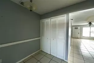 1621 Sandy Point Square, Orlando, FL 32807 - Photo 28