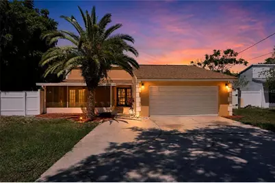 915 Seminole Boulevard, Tarpon Springs, FL 34689 - Photo 1