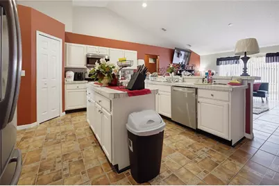 672 Basingstoke Court, Kissimmee, FL 34758 - Photo 6