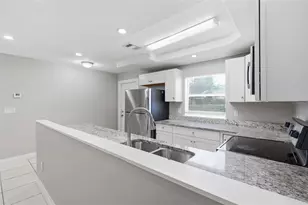 3001 N 52nd St, Tampa, FL 33619 - Photo 14