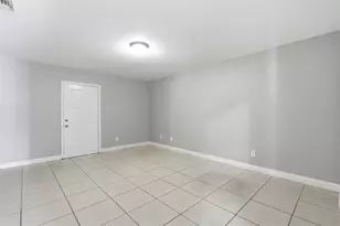3001 N 52nd St, Tampa, FL 33619 - Photo 26