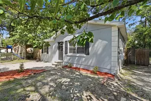 1412 E Annie St, Tampa, FL 33612 - Photo 2