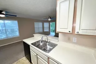 2585 Grassy Point Dr, Lake Mary, FL 32746 - Photo 14