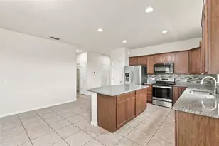 3680 Cabo Ln, Saint Cloud, FL 34772 - Photo 10