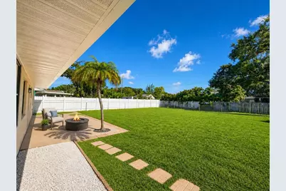5426 8th Avenue N, Saint Petersburg, FL 33710 - Photo 8