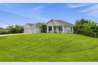 2019 Wanda Avenue N, Lehigh Acres, FL 33971 - Photo 34