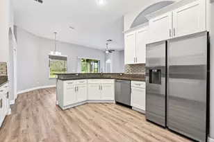 4946 Lazy Oaks Way, Saint Cloud, FL 34771 - Photo 12