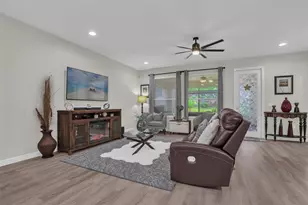1456 Sourwood Dr, Ocoee, FL 34761 - Photo 2