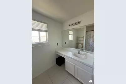 8103 Tar Hollow Drive, Gibsonton, FL 33534 - Photo 12