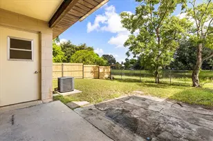 6921 Longmeade Ln, Orlando, FL 32822 - Photo 16