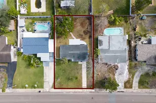 4401 Shore Acres Blvd NE, Saint Petersburg, FL 33703 - Photo 2