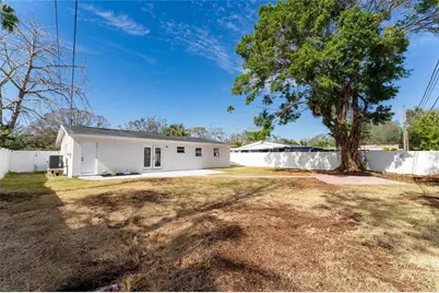 4401 Shore Acres Boulevard NE, Saint Petersburg, FL 33703 - Photo 36
