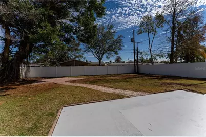 4401 Shore Acres Boulevard NE, Saint Petersburg, FL 33703 - Photo 32
