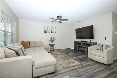 2657 Grand Central Ave, Tavares, FL 32778 - Photo 4