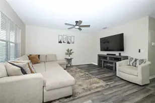 2657 Grand Central Ave, Tavares, FL 32778 - Photo 4