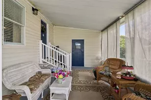 6141 Zephyr Ridge Dr, Zephyrhills, FL 33542 - Photo 4