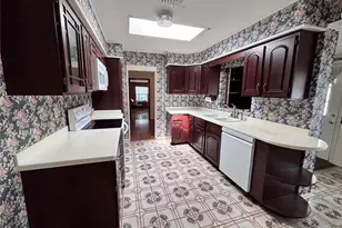 4143 Edgewater Dr, Orlando, FL 32804 - Photo 4