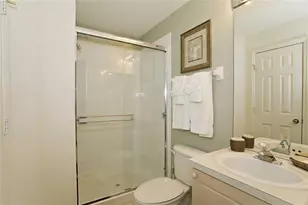 8010 King Palm Cir, Kissimmee, FL 34747 - Photo 8