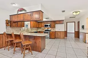 2745 Lloyd Ln, Kissimmee, FL 34744 - Photo 10