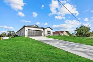 1486 Ardisia St, North Port, FL 34288 - Photo 2