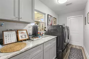 3212 Oranole Rd, Orlando, FL 32810 - Photo 18