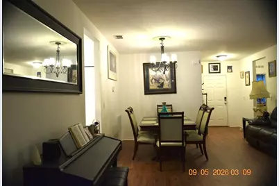 139 W Fiesta Key Loop W, Deland, FL 32720 - Photo 2
