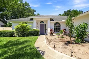 7833 38th Ct E, Sarasota, FL 34243 - Photo 1