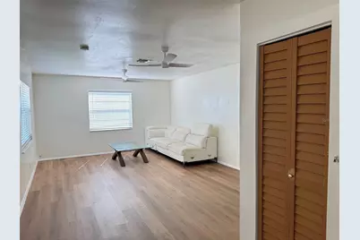 3218 68th Avenue N, Saint Petersburg, FL 33702 - Photo 6