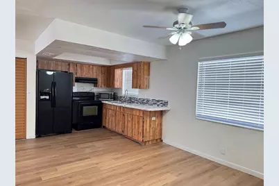 3218 68th Avenue N, Saint Petersburg, FL 33702 - Photo 18