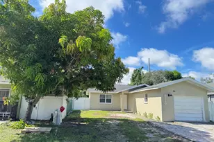 3218 68th Ave N, Saint Petersburg, FL 33702 - Photo 1