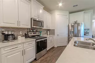 17558 Blazing Star Cir, Clermont, FL 34714 - Photo 14