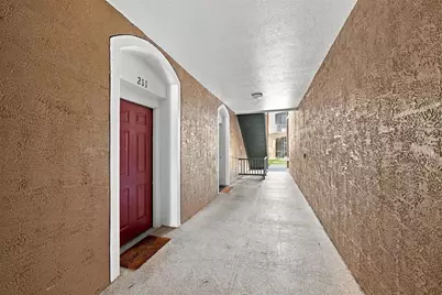 7135 Yacht Basin Avenue #211, Orlando, FL 32835 - Photo 2