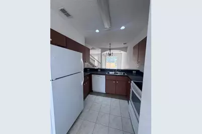 1194 S Beach Circle, Kissimmee, FL 34746 - Photo 6