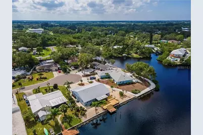 805 Leisey Circle, Ruskin, FL 33570 - Photo 32