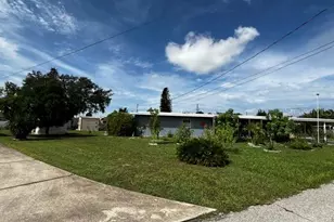 1513 Pleasant St, Tavares, FL 32778 - Photo 16