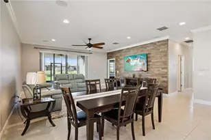 3268 Songbird Cir, Saint Cloud, FL 34773 - Photo 16