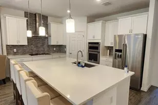 2140 Standing Rock Cir, Oakland, FL 34787 - Photo 6