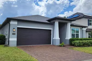 2140 Standing Rock Cir, Oakland, FL 34787 - Photo 2