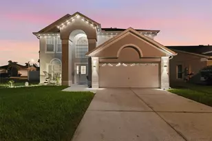 3232 Heron's Point Cir, Kissimmee, FL 34741 - Photo 2