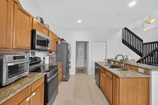 6086 Chapledale Dr, Orlando, FL 32829 - Photo 10