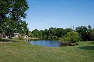 102 Candlewick Ct, Sanford, FL 32771 - Photo 2