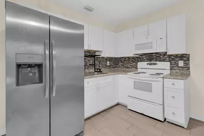 613 E 2nd Street #203, Sanford, FL 32771 - Photo 16