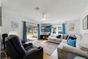 2486 Independence Ln, Saint Cloud, FL 34772 - Photo 4