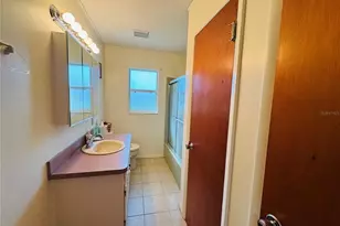 28100 Lois Dr, Tavares, FL 32778 - Photo 10